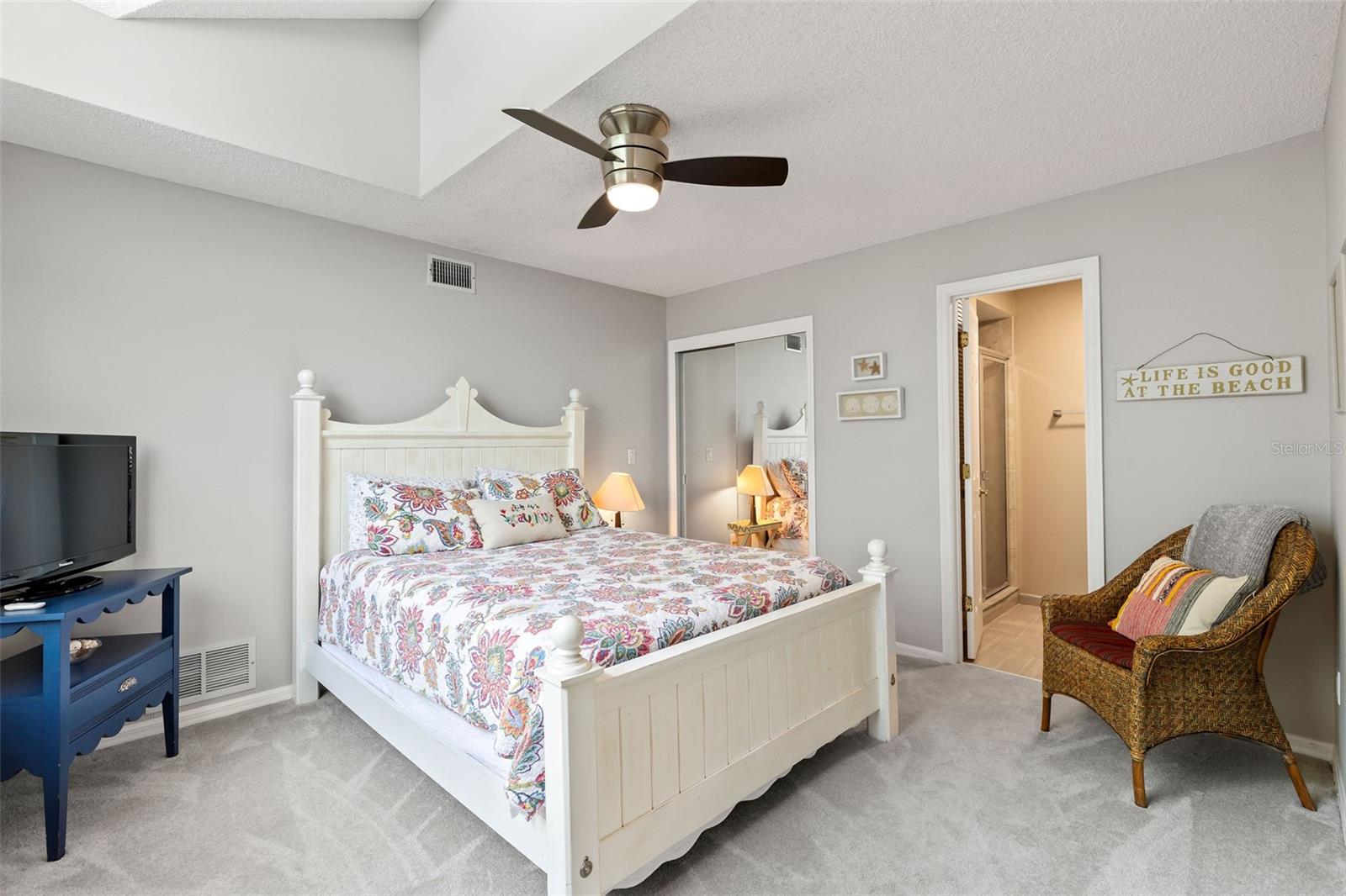 Image 34 of 65 For 6 Leisure Wood Way