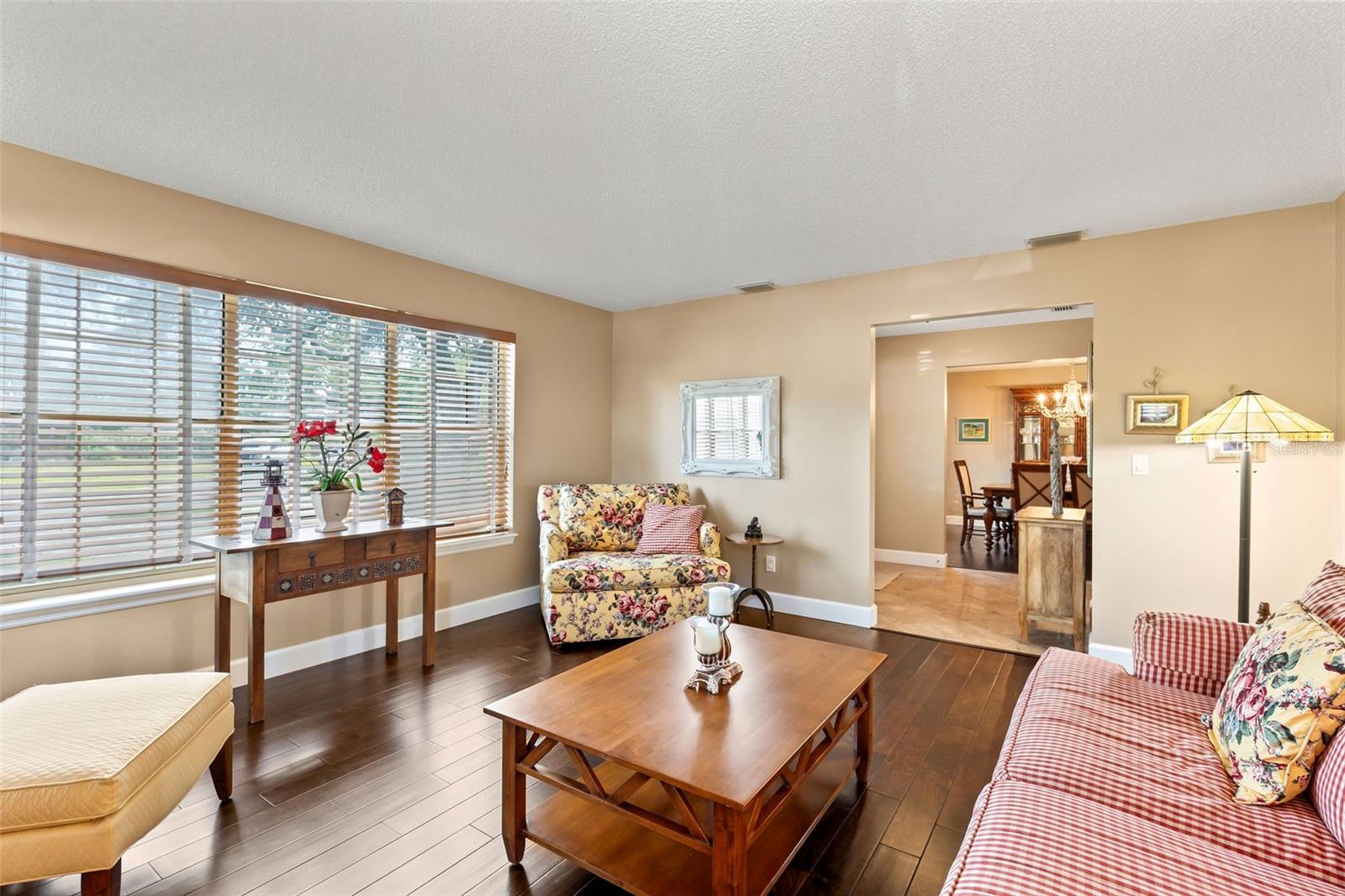 Image 6 of 65 For 6 Leisure Wood Way
