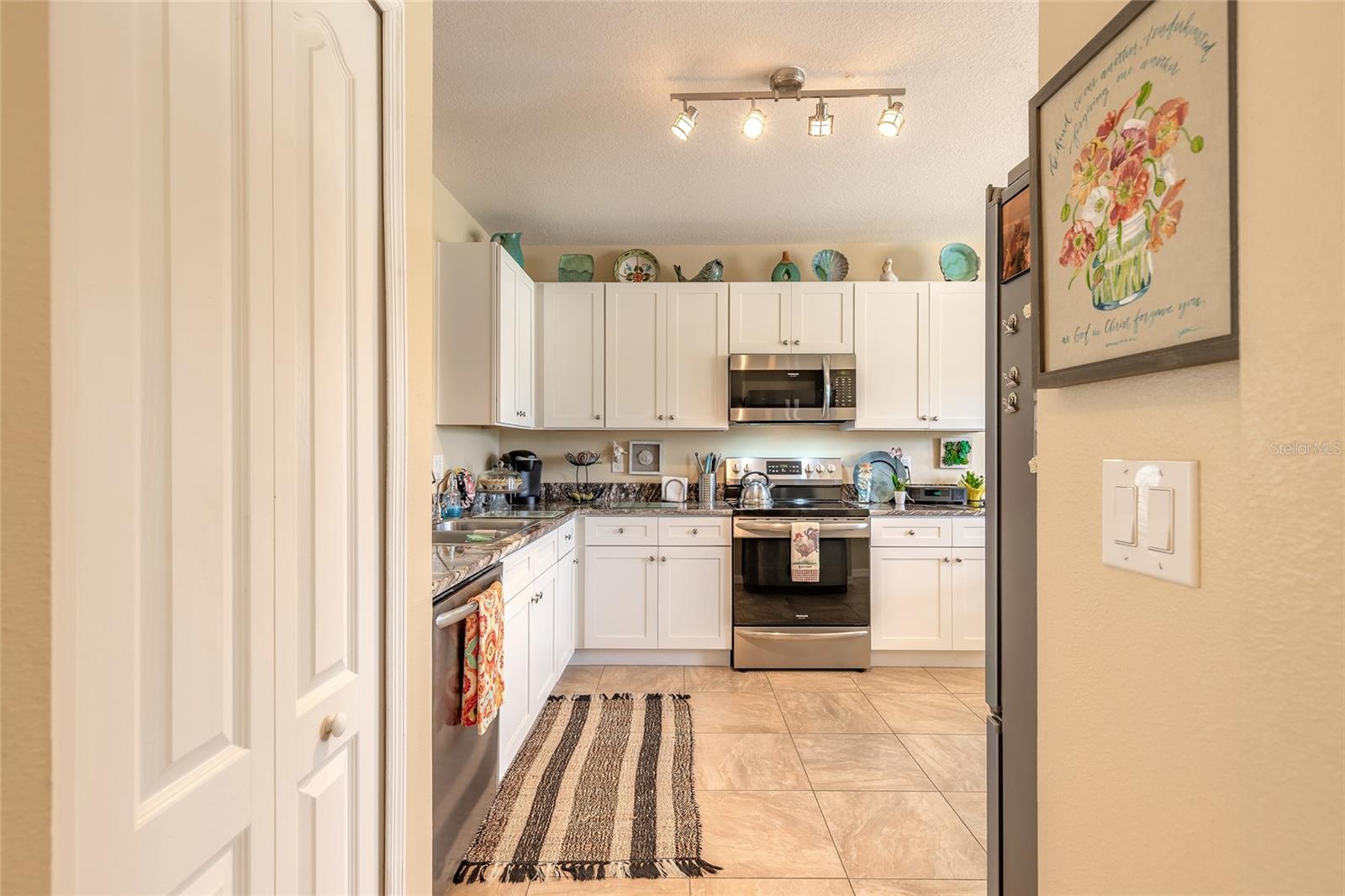 Image 23 of 43 For 2672 Star Coral Lane