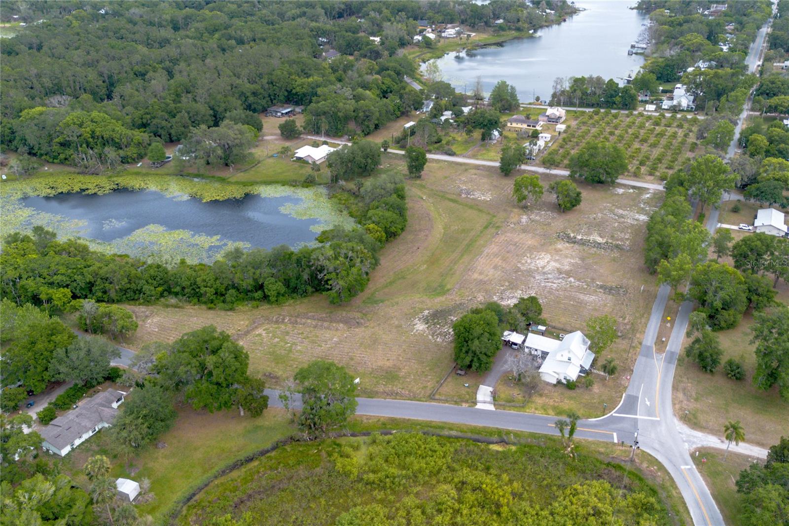 Image 11 of 22 For Lake Pearl Drive