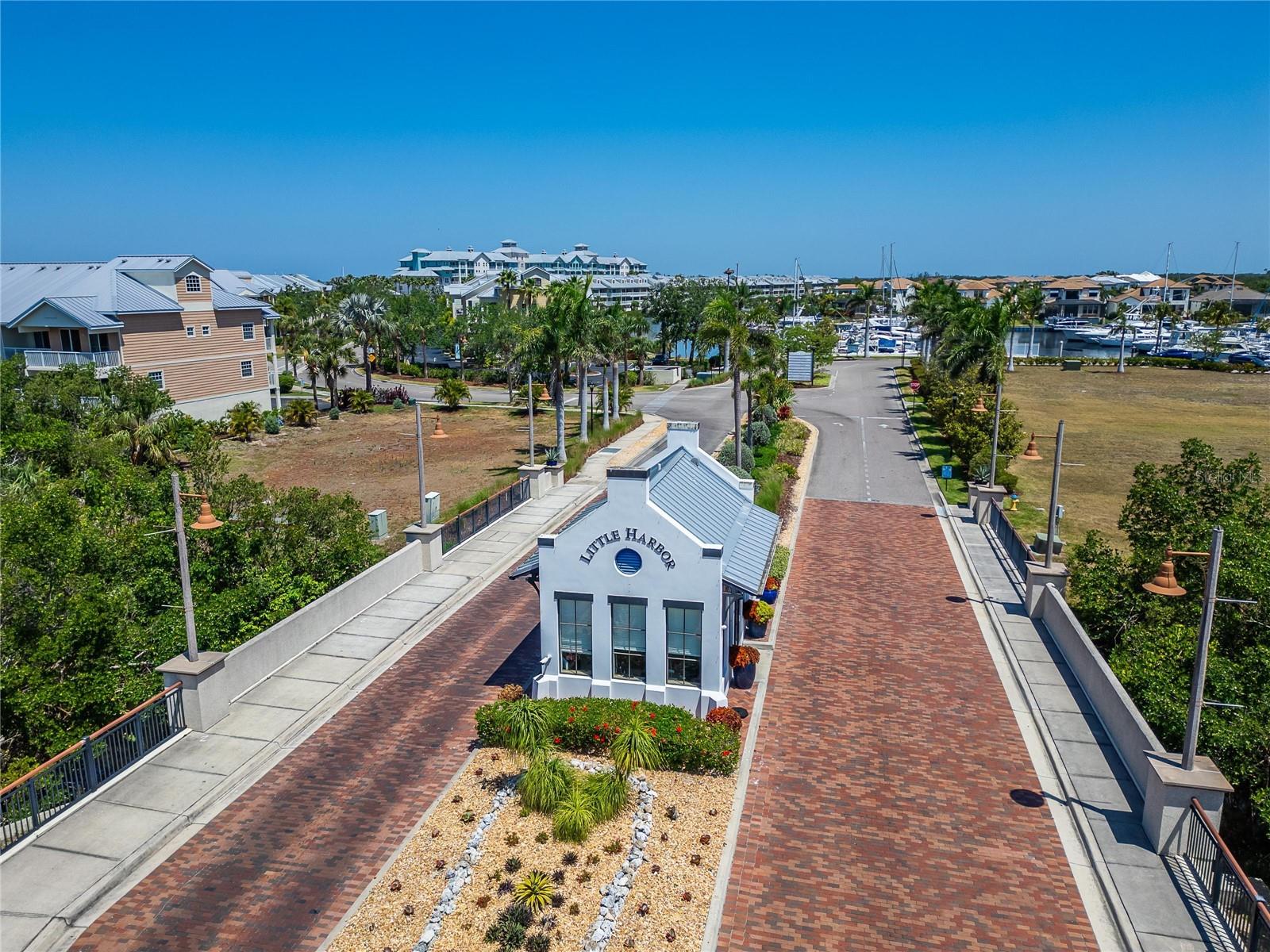 Image 47 of 67 For 603 Bahia Beach Boulevard