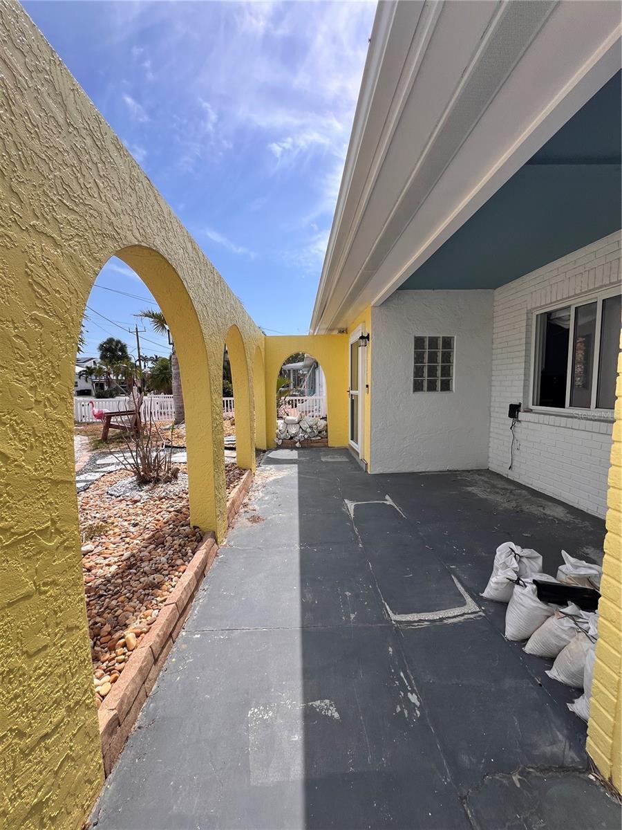 Image 12 of 24 For 855 Boca Ciega Isle Drive