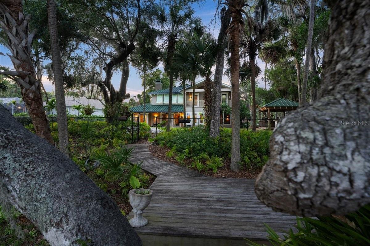 Image 7 of 72 For 6317 Palmas Bay Circle