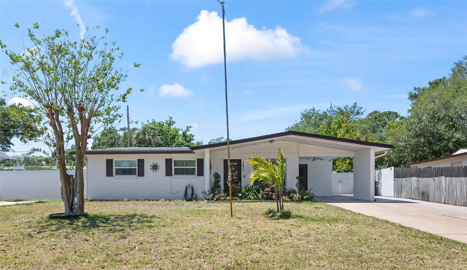 Image 2 of 49 For 2824 Oak Lea Drive