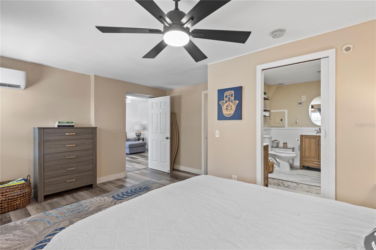 Image 23 of 49 For 2824 Oak Lea Drive