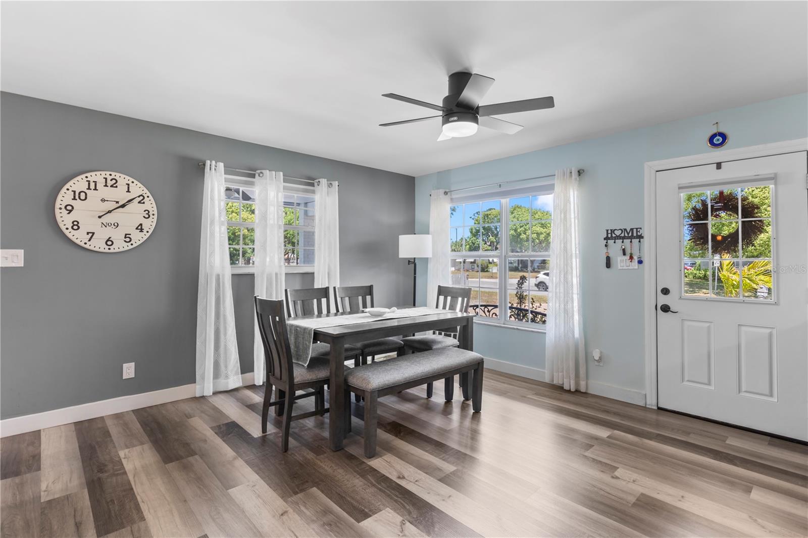 Image 8 of 49 For 2824 Oak Lea Drive