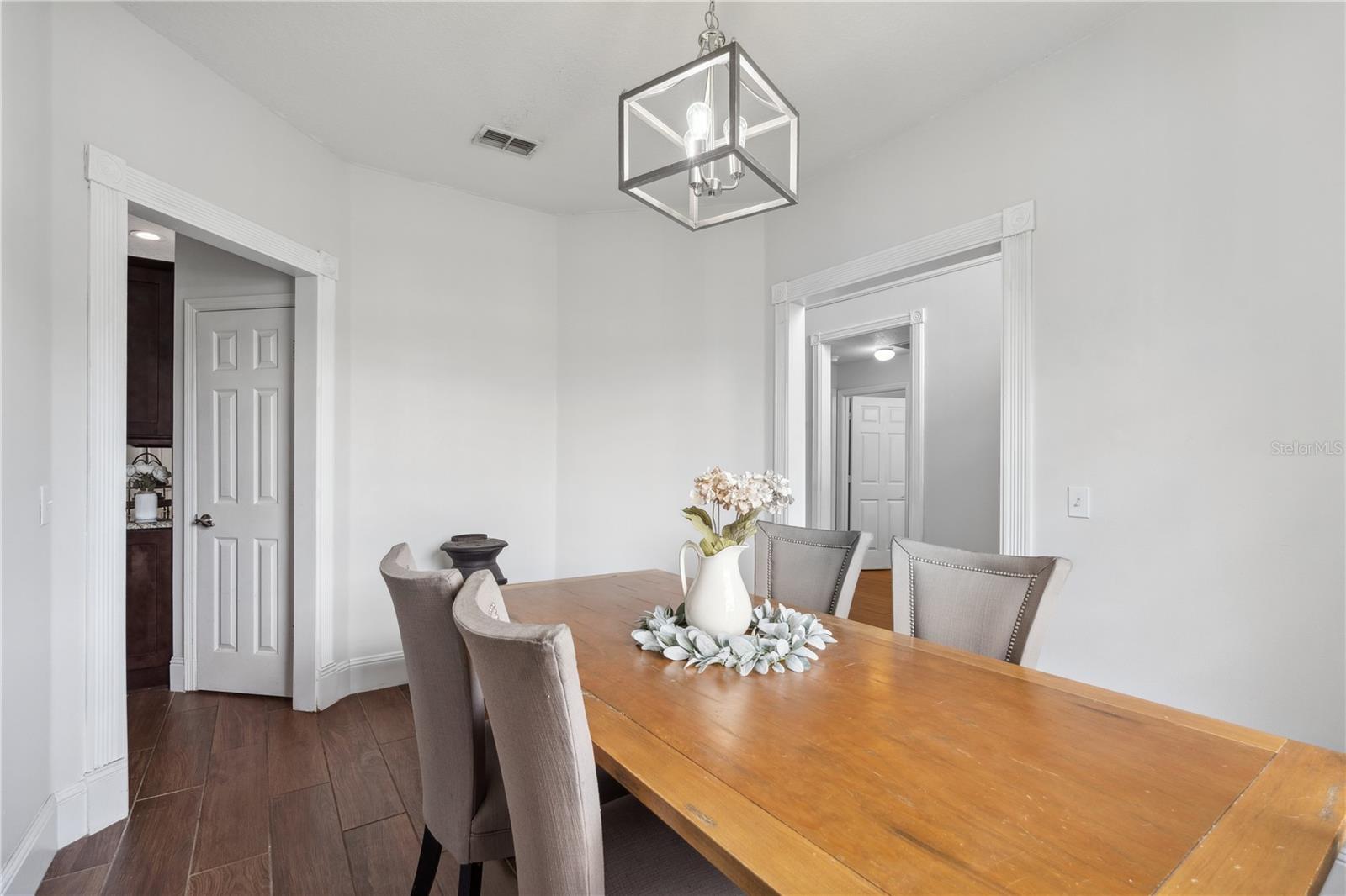 Image 6 of 31 For 1491 Nappa Drive