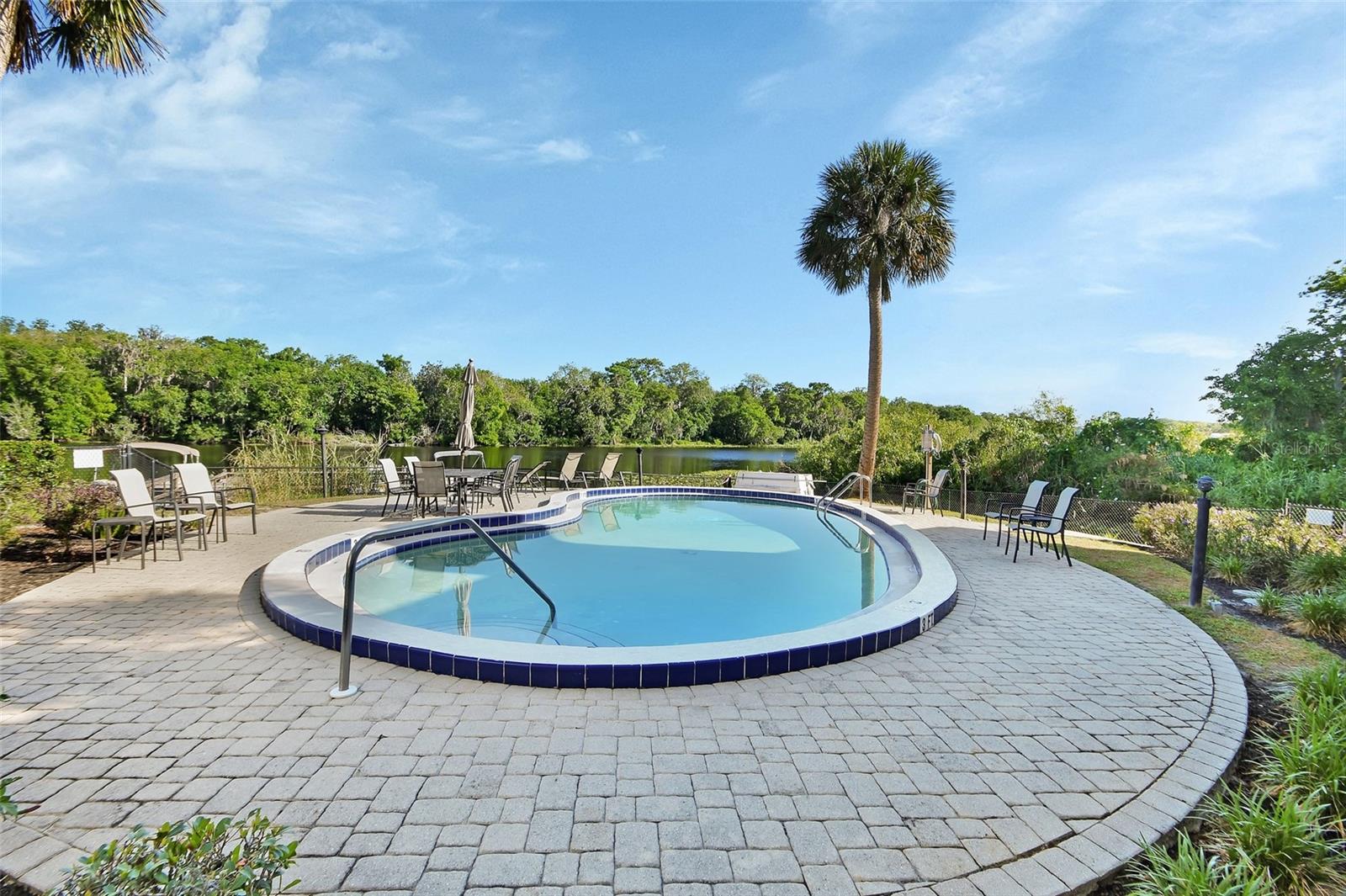 Image 4 of 23 For 2329 River Ridge Road 4