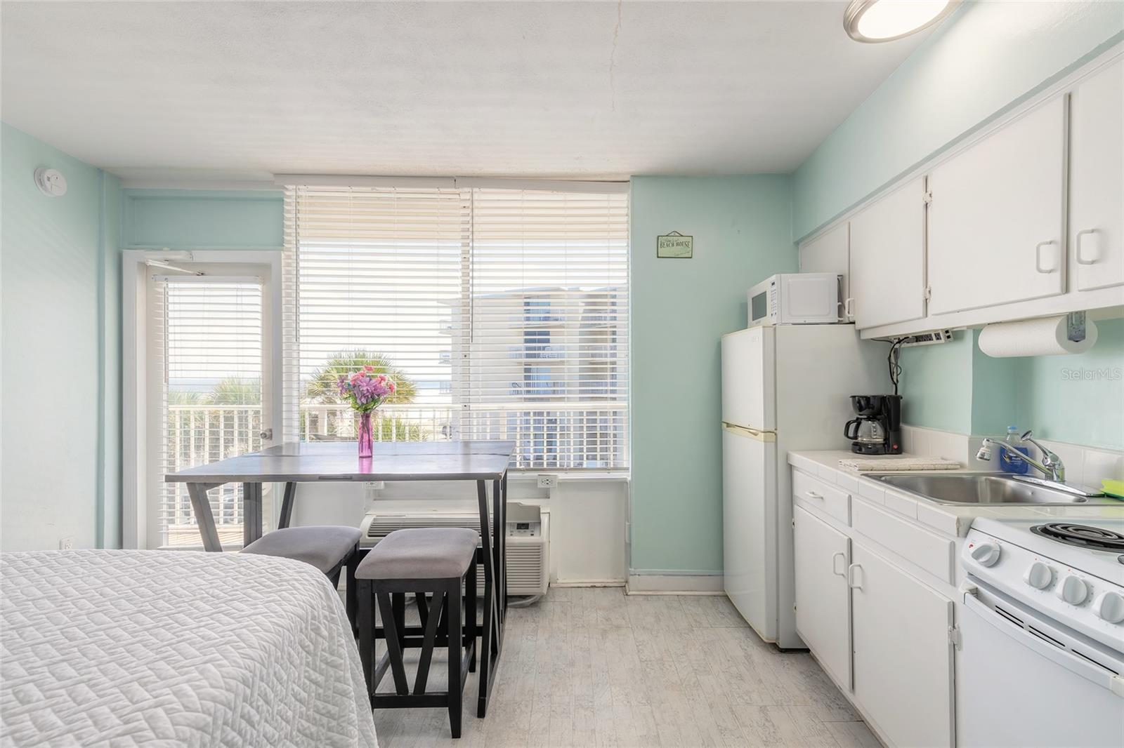 Image 11 of 30 For 1233 Atlantic Avenue 3090