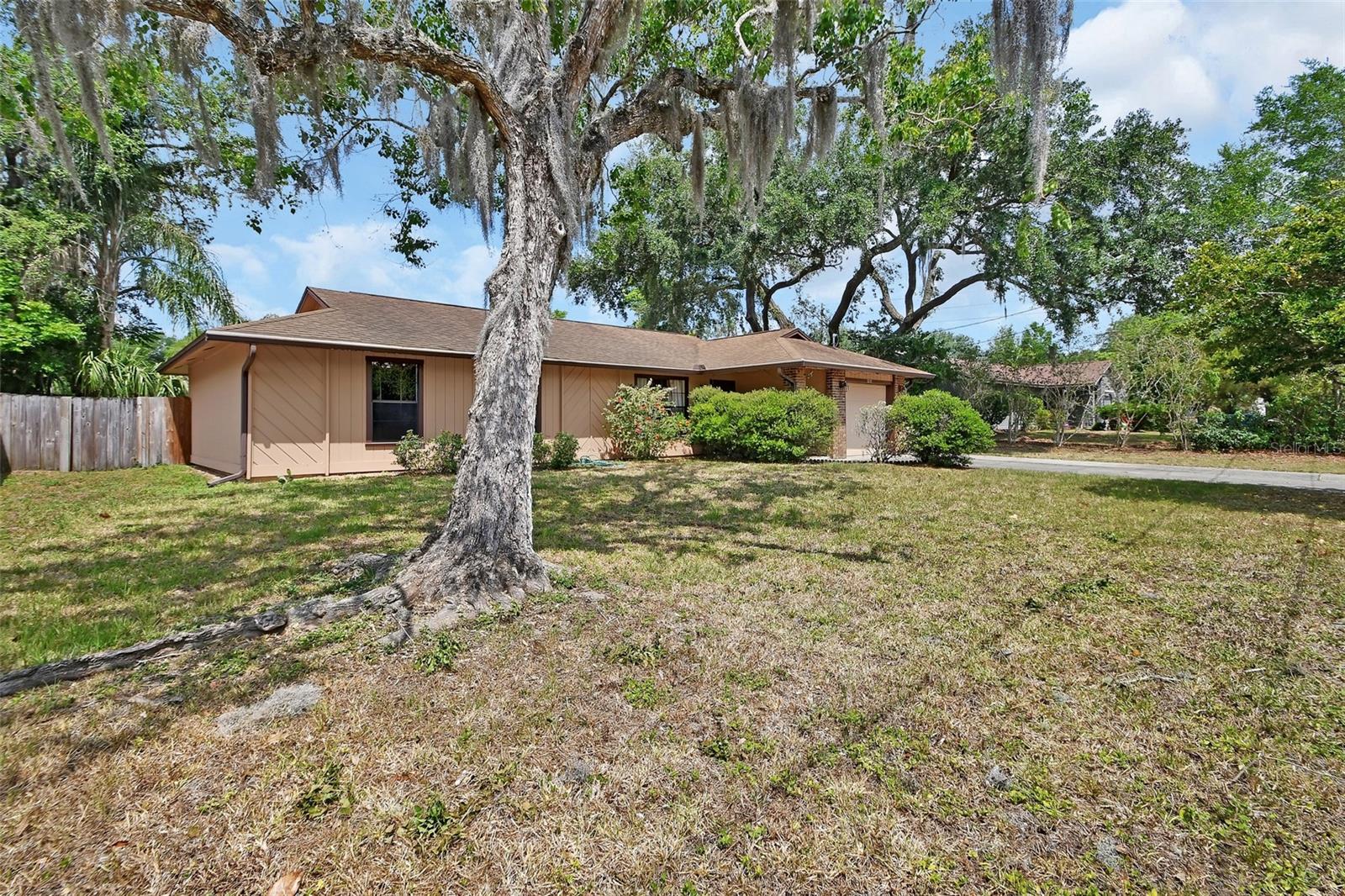 Image 33 of 33 For 416 Blue Lake Terrace