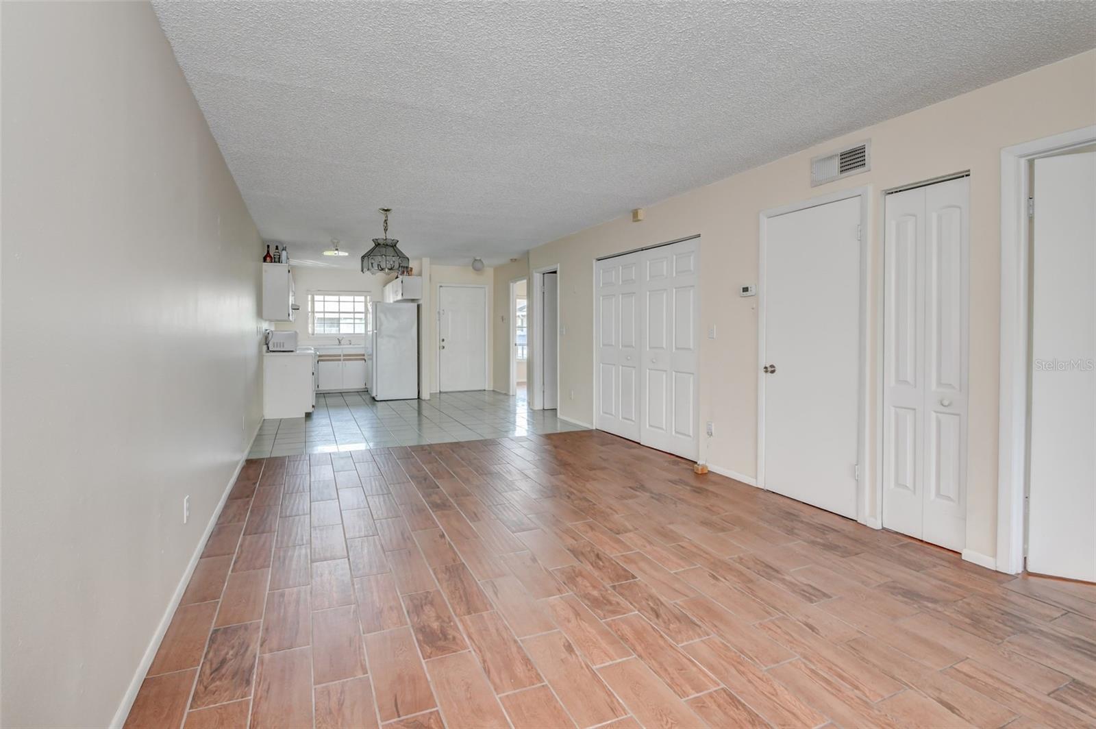 Image 6 of 27 For 313 Dirksen Drive B15