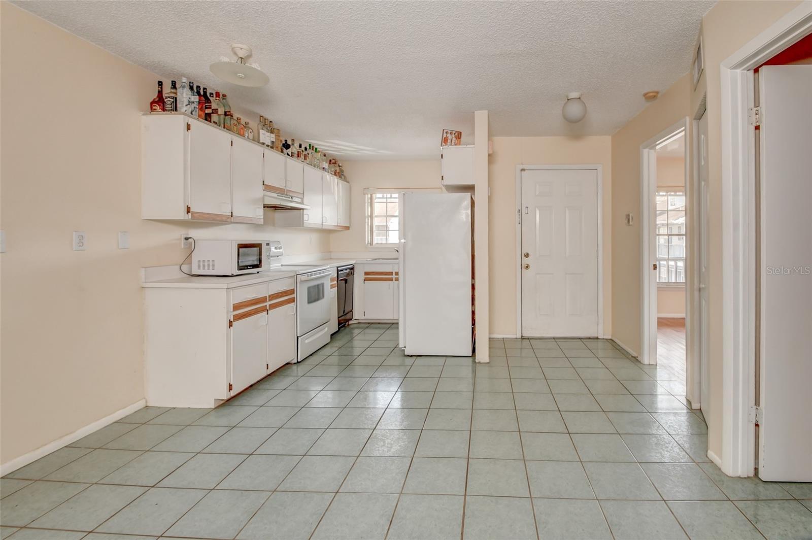 Image 8 of 27 For 313 Dirksen Drive B15