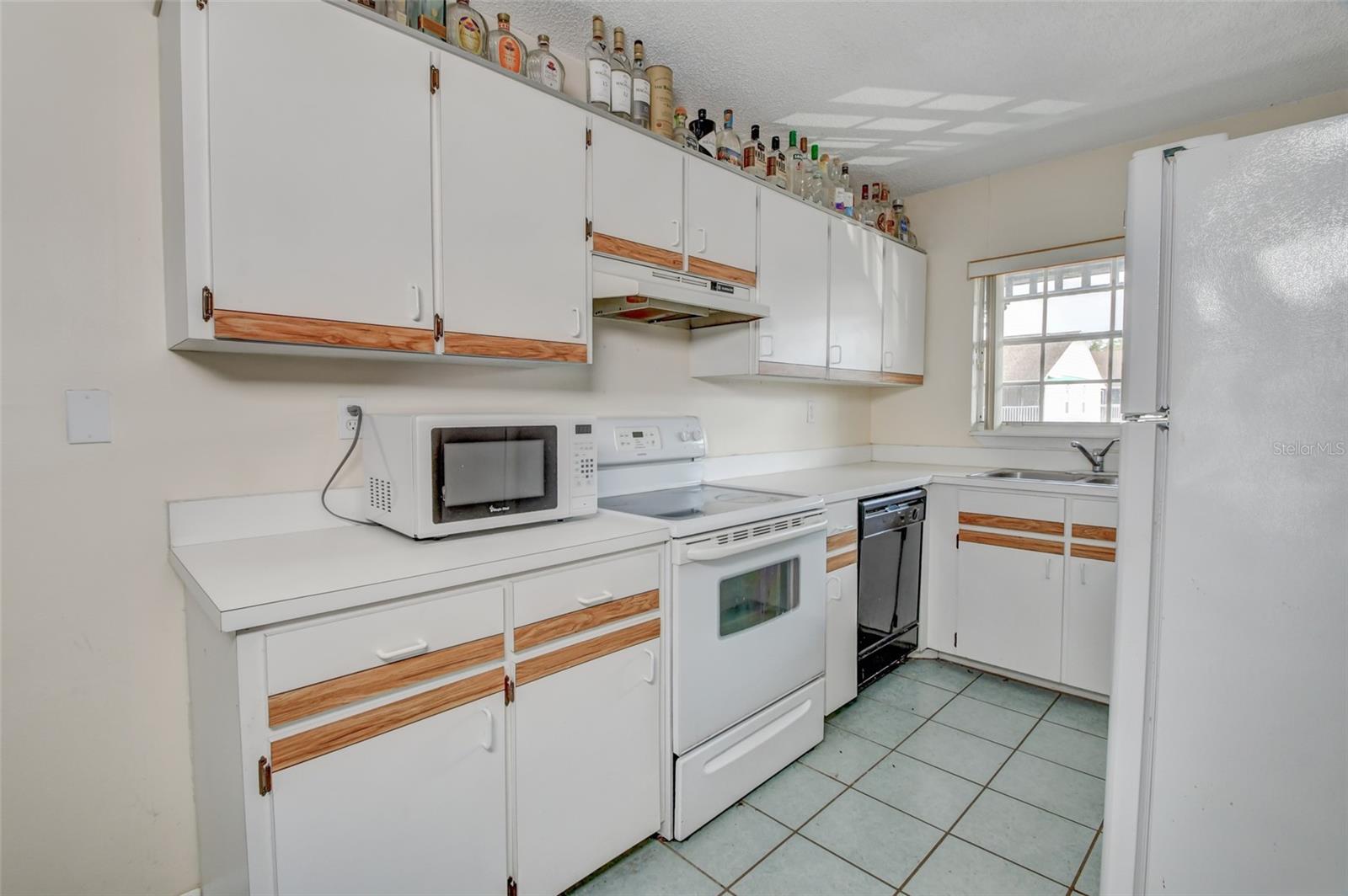 Image 9 of 27 For 313 Dirksen Drive B15