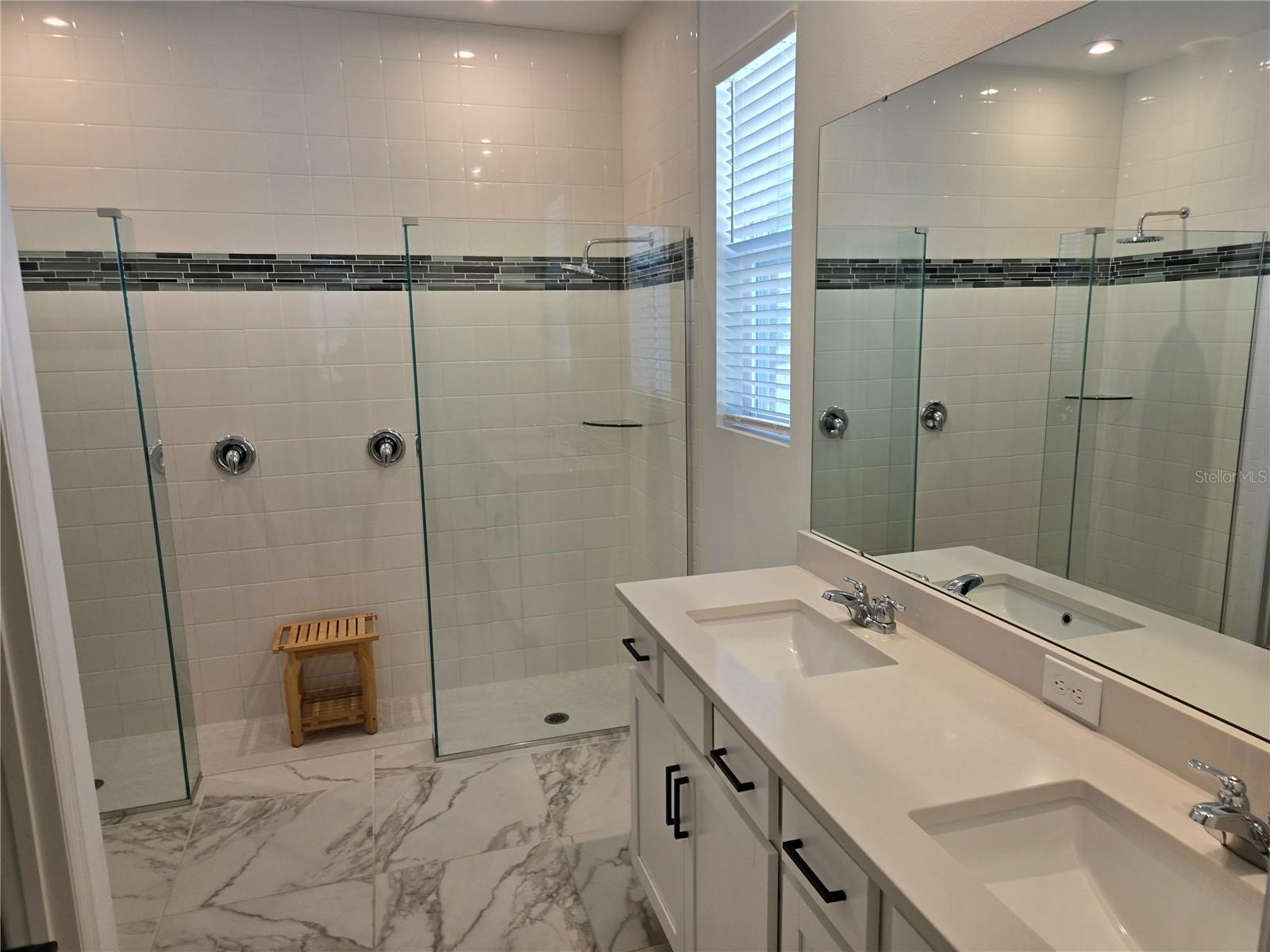 Image 23 of 25 For 899 Asterfield Lane