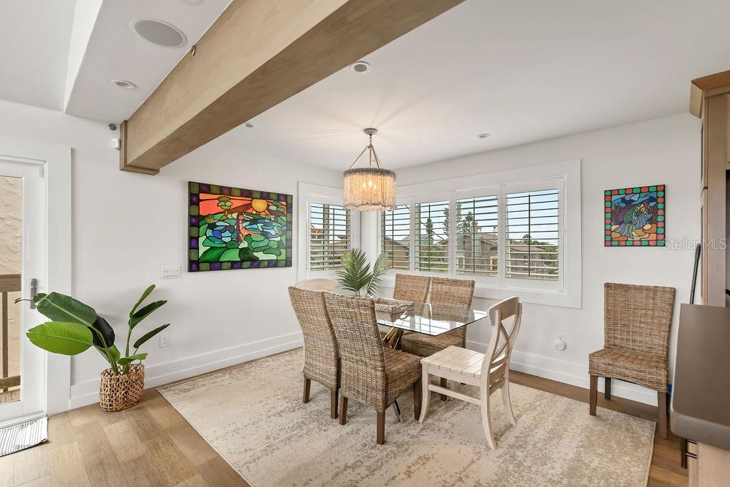 Image 7 of 62 For 6847 Atlantic Avenue