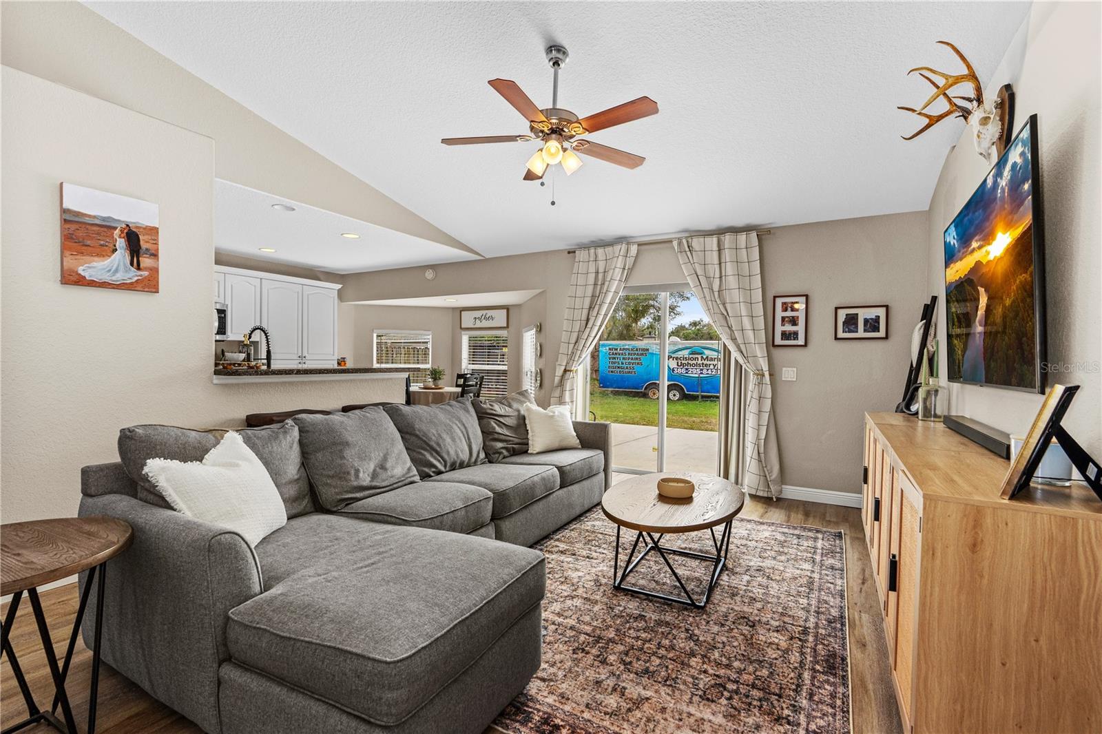 Image 12 of 38 For 2526 Chester Avenue