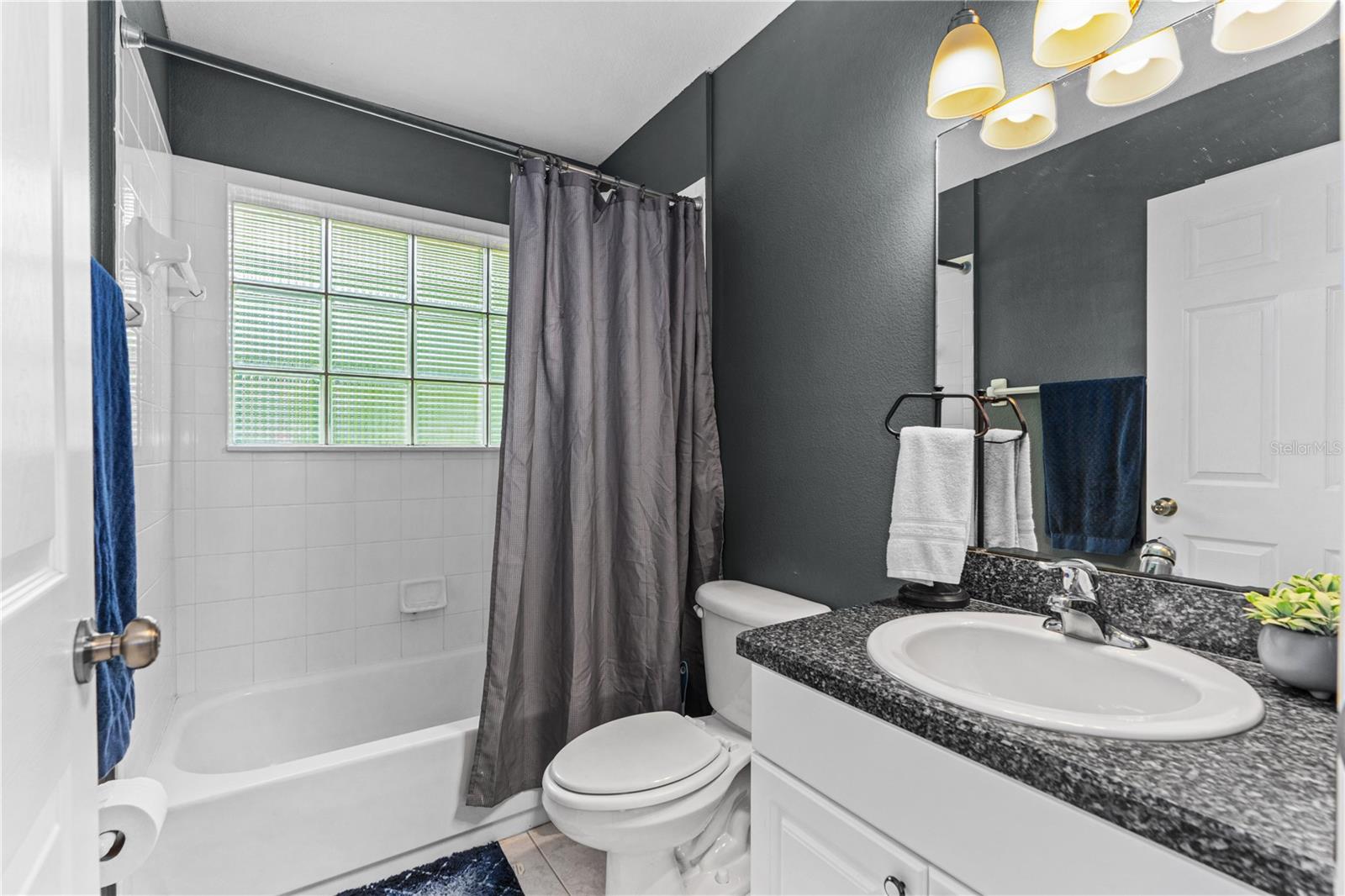 Image 31 of 38 For 2526 Chester Avenue