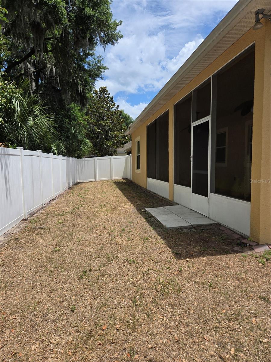 Image 7 of 22 For 139 Crawl Key Court