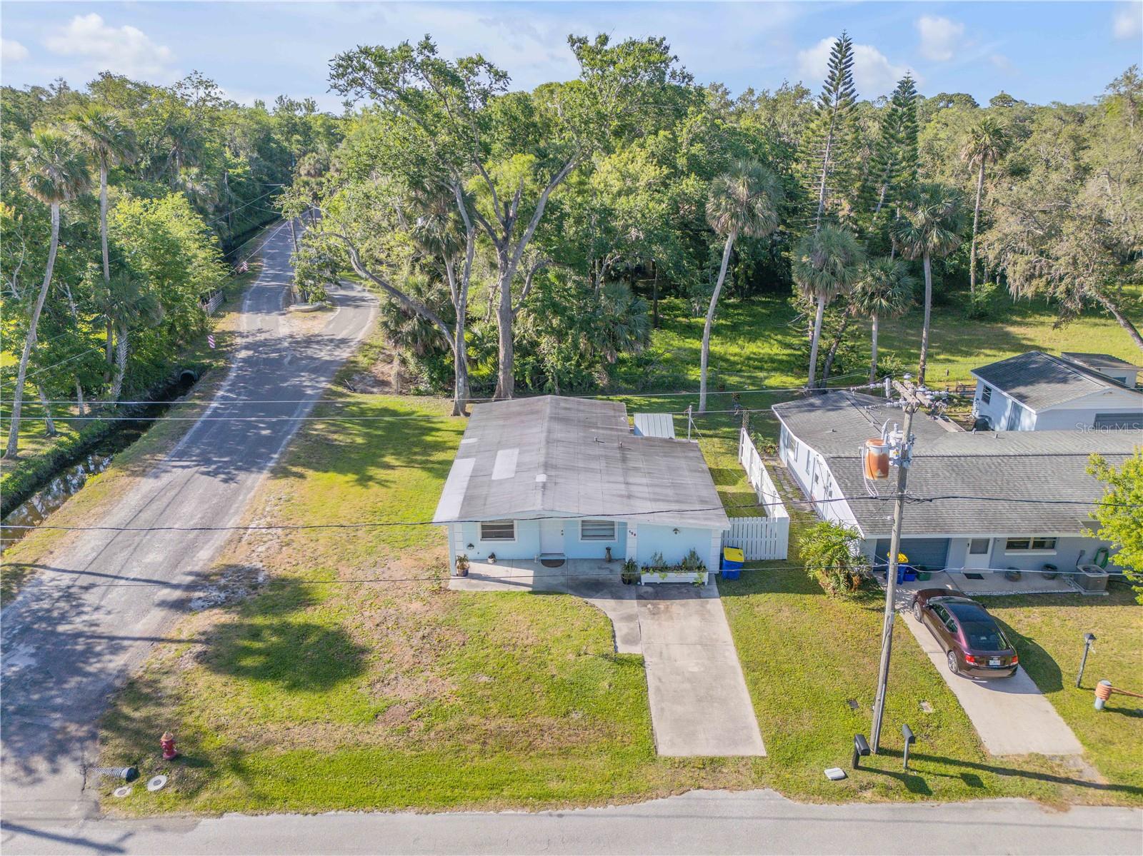 Image 4 of 32 For 128 Oakridge Avenue