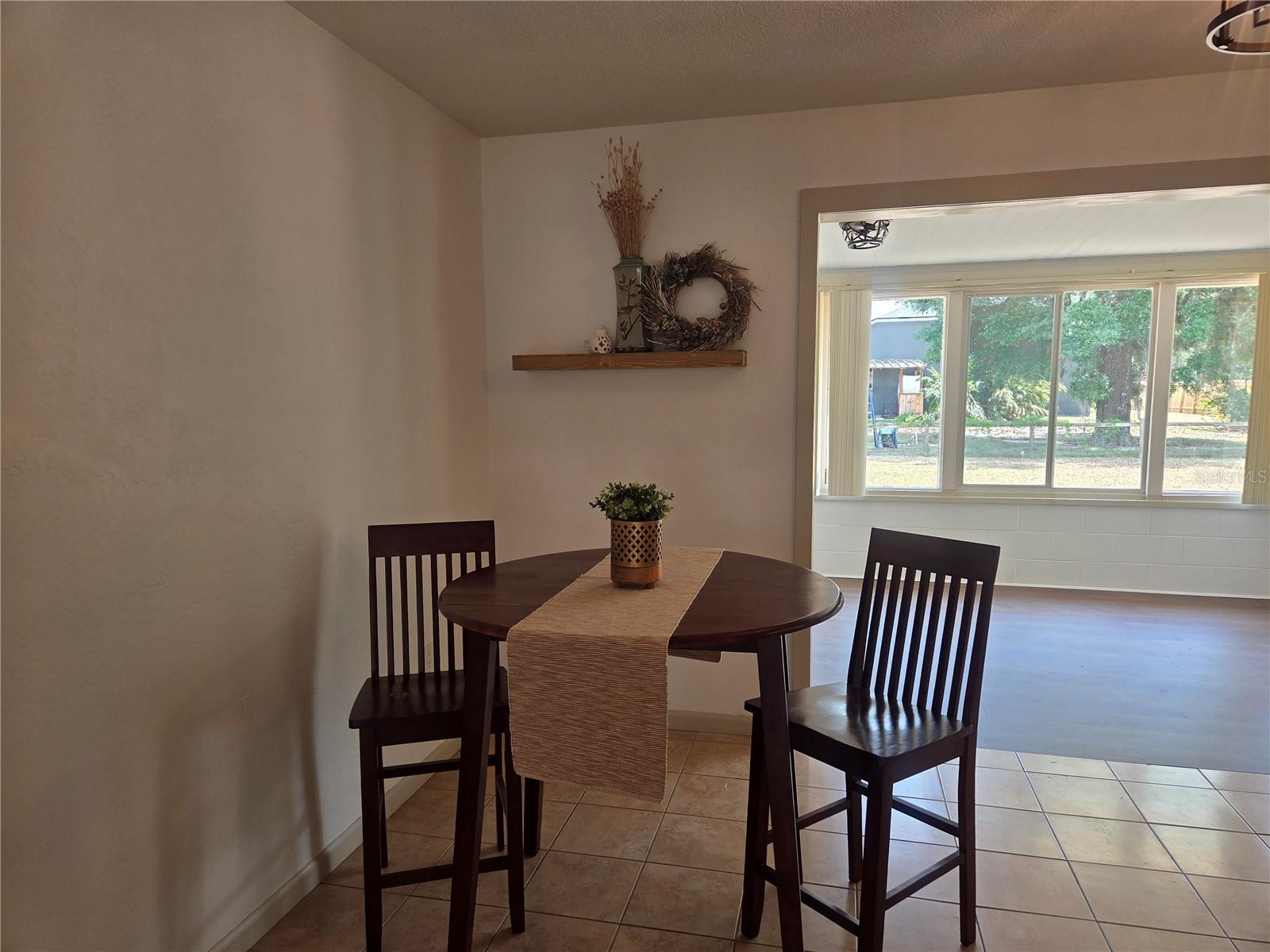 Image 35 of 41 For 2204 Poinsettia Lane