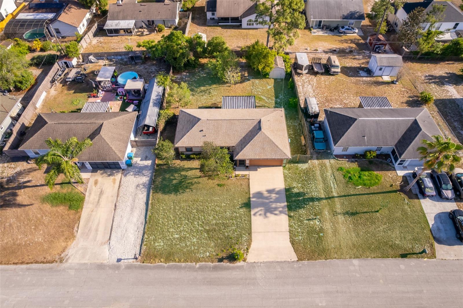 Listing photo id 0 for 3107 Mapleshade Street