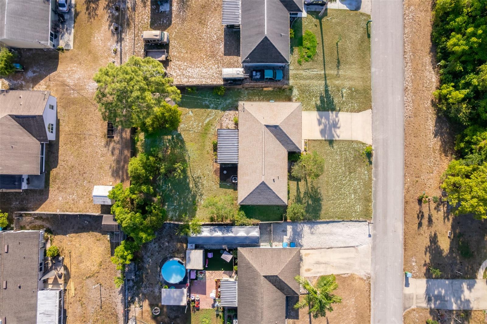 Listing photo id 3 for 3107 Mapleshade Street