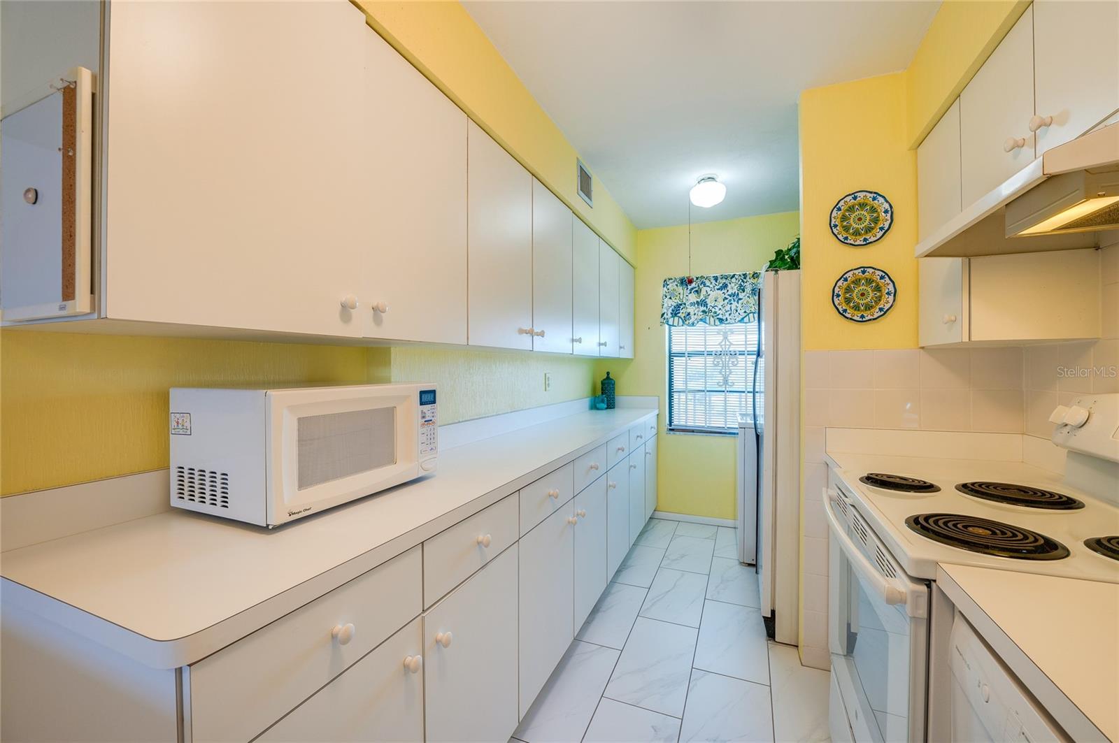 Image 11 of 41 For 1433 Atlantic Avenue 425