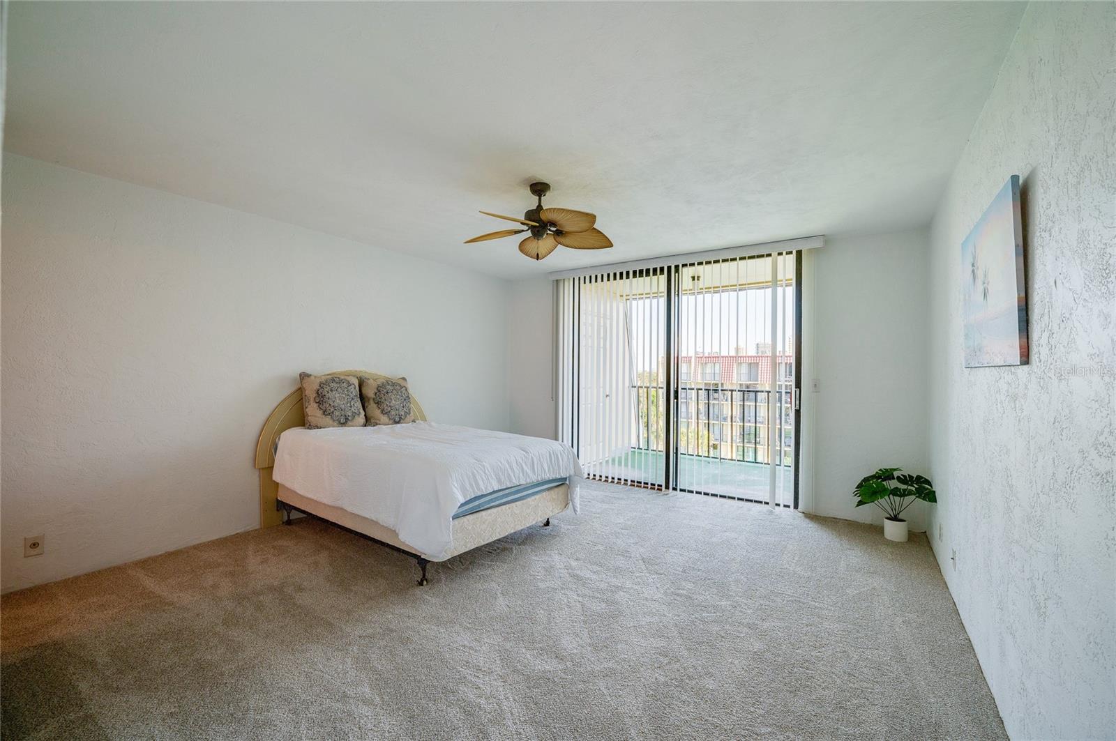 Image 22 of 41 For 1433 Atlantic Avenue 425