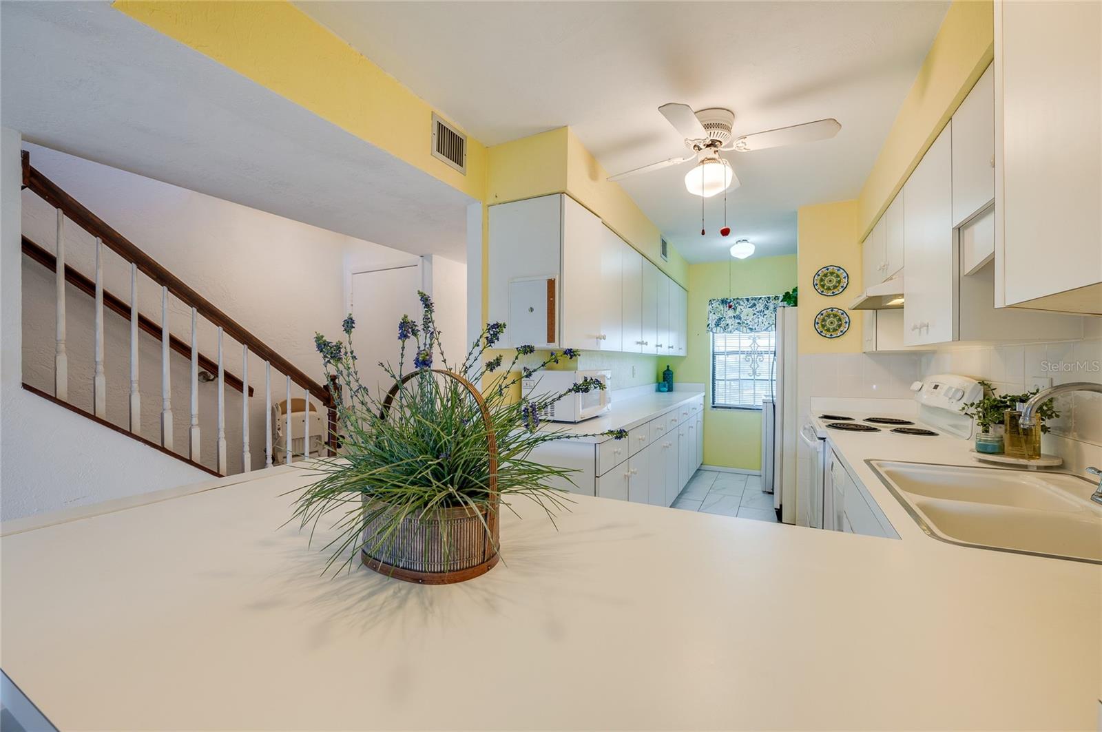 Image 9 of 41 For 1433 Atlantic Avenue 425