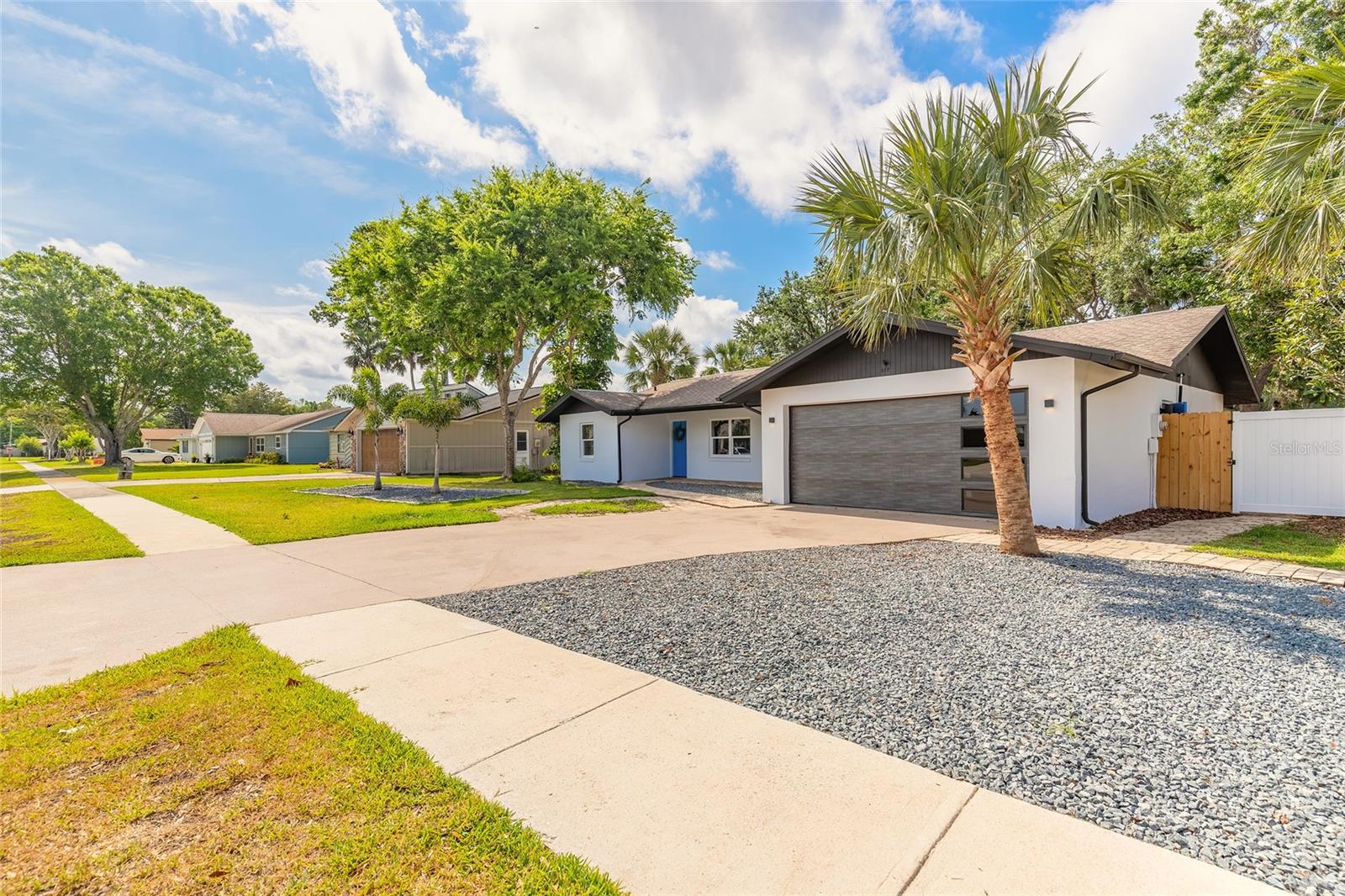 Image 2 of 35 For 612 Moonpenny Circle