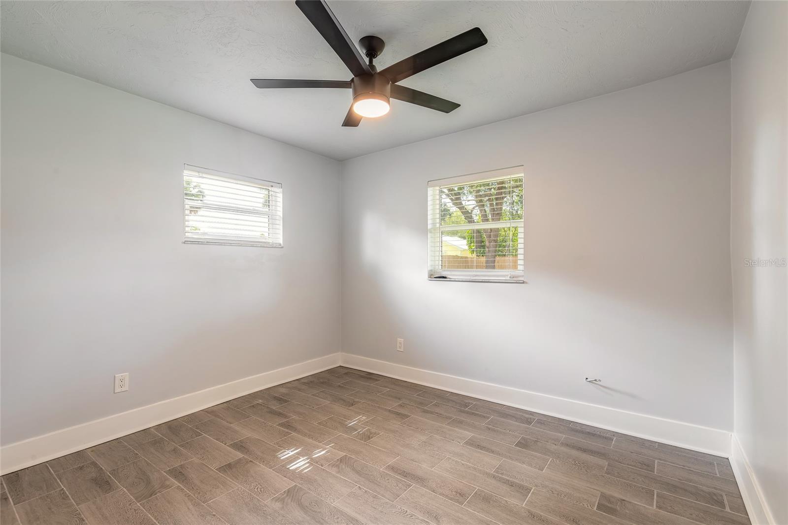 Image 8 of 35 For 612 Moonpenny Circle