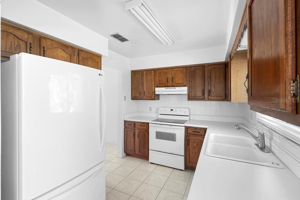Image 14 of 31 For 101 Grand Plaza Drive G30