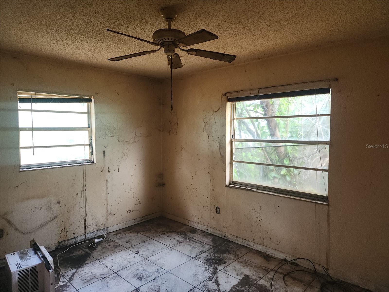 Image 12 of 19 For 2810 Kumquat Drive