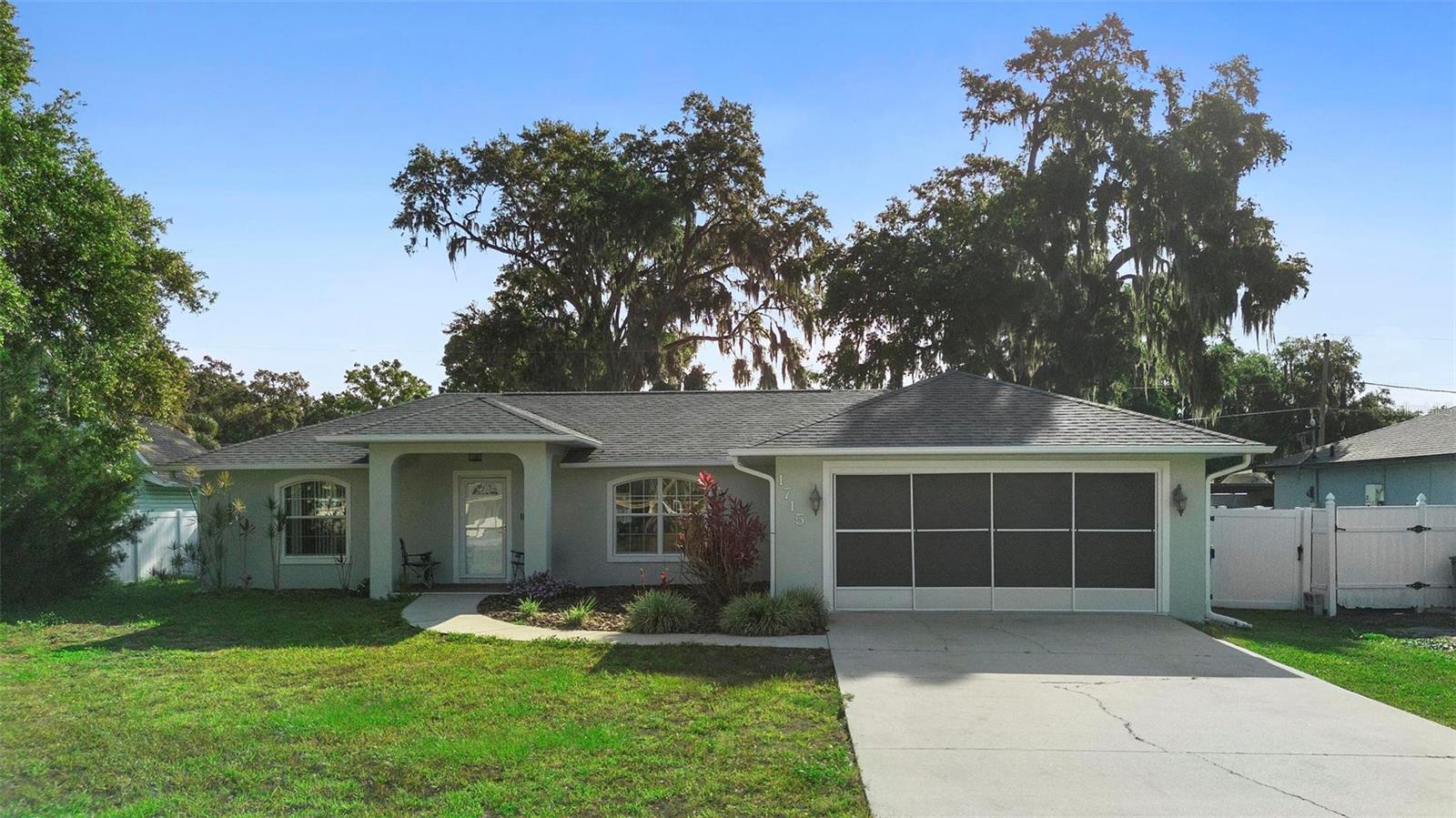 Image 2 of 37 For 1715 Queen Palm Drive
