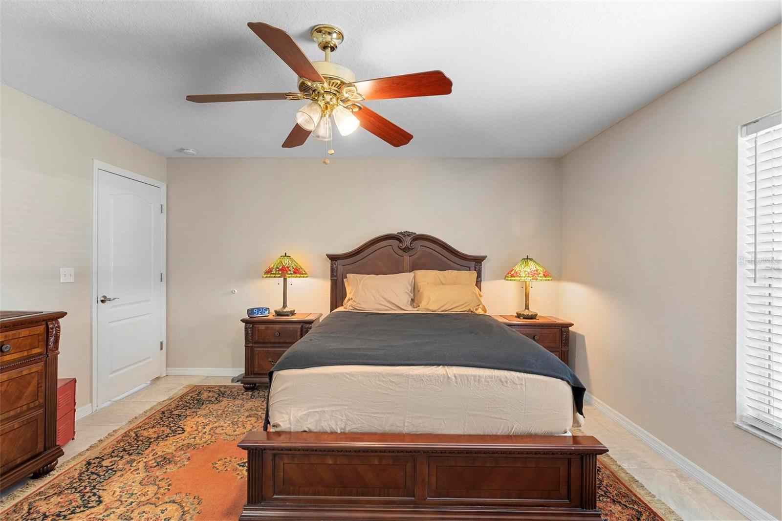 Image 22 of 37 For 1715 Queen Palm Drive