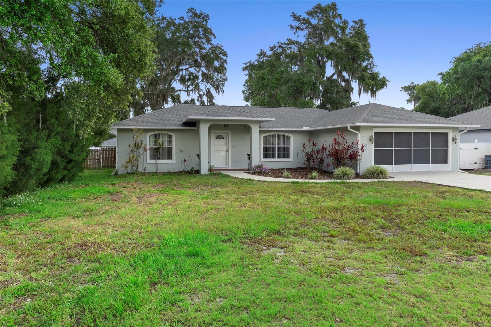 Image 4 of 37 For 1715 Queen Palm Drive