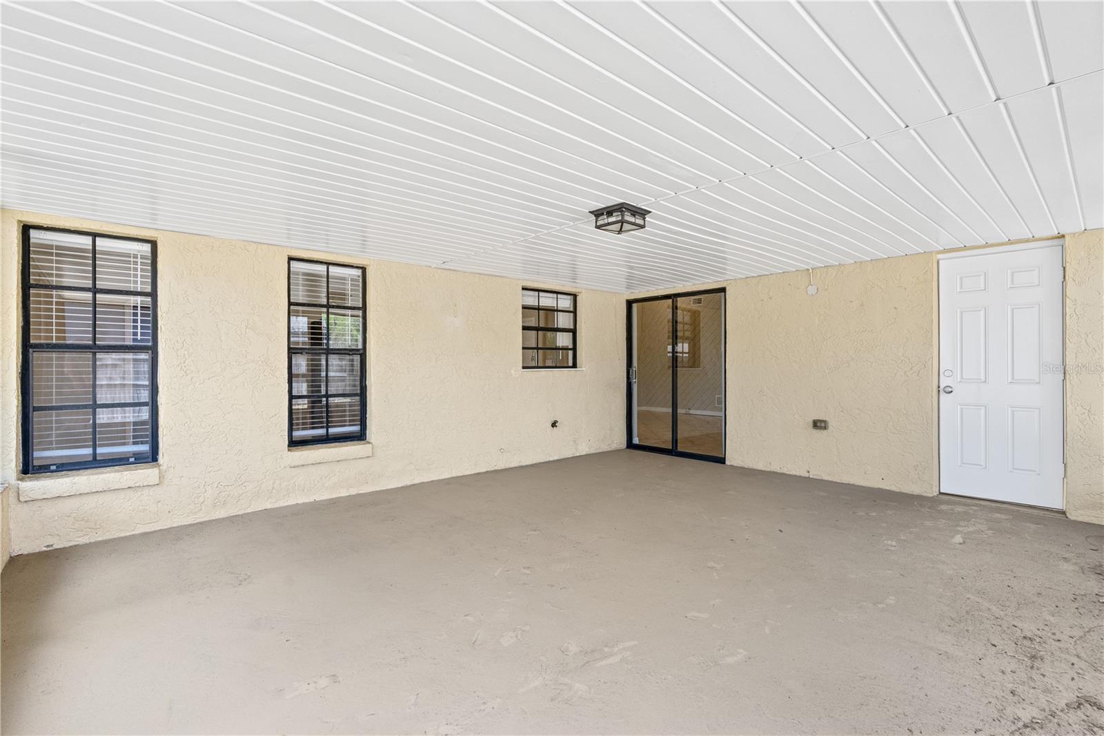 Image 10 of 41 For 5788 Devon Street