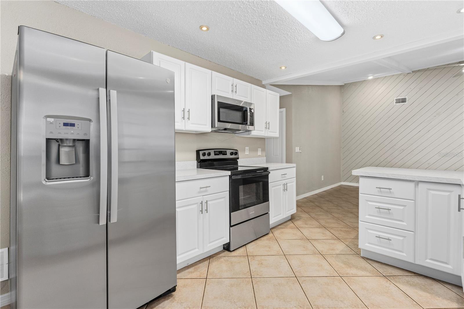 Image 21 of 41 For 5788 Devon Street