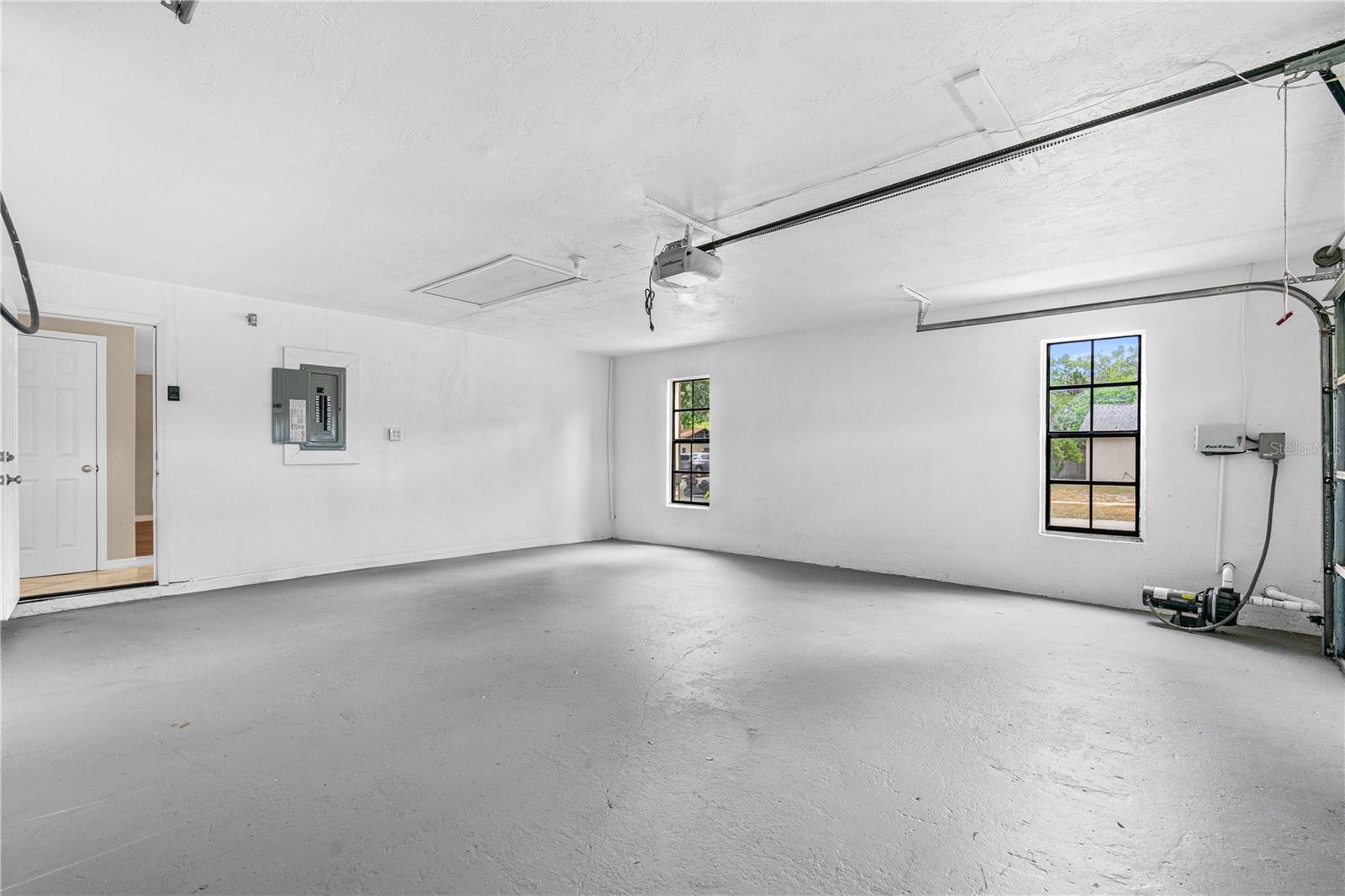 Image 34 of 41 For 5788 Devon Street