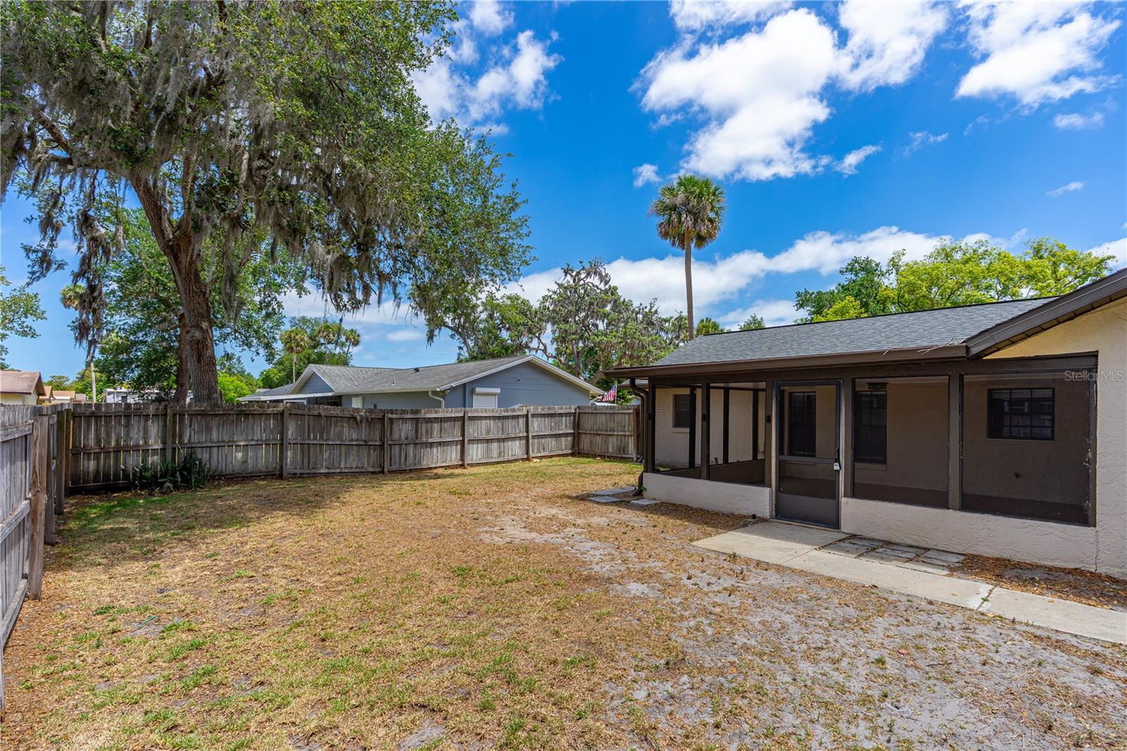 Image 6 of 41 For 5788 Devon Street