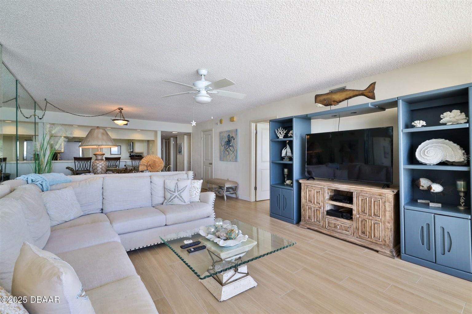 Image 4 of 24 For 3855 Atlantic Avenue 1405