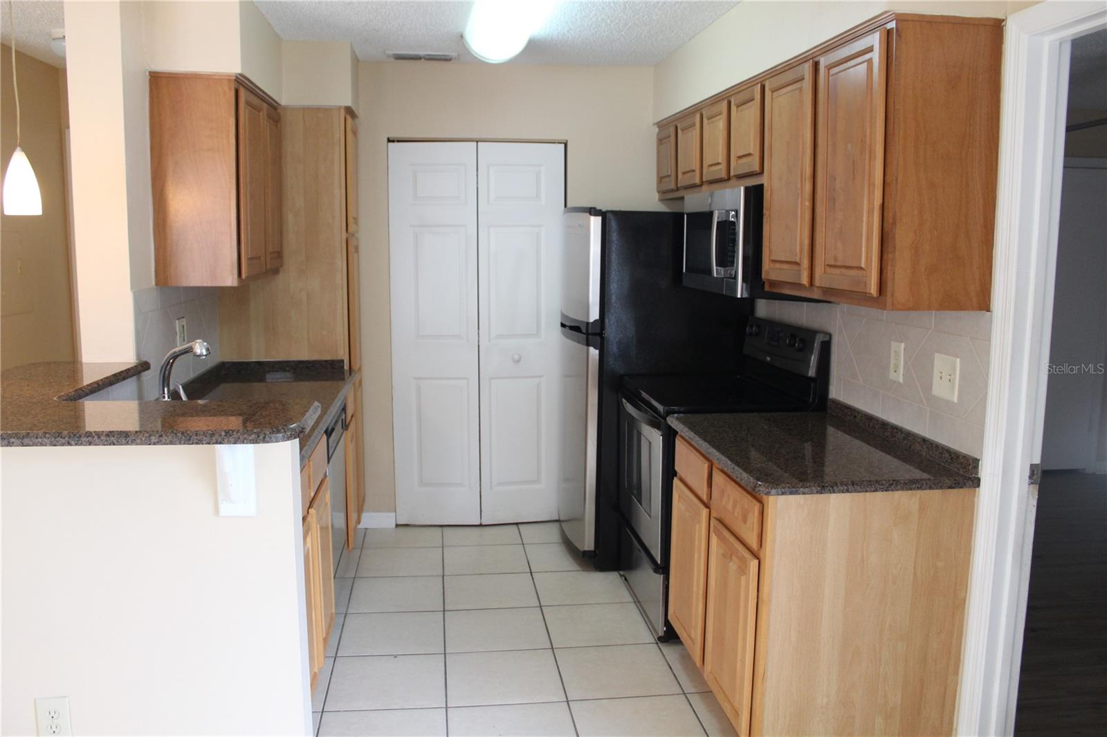 Image 8 of 15 For 1083 Hiawassee Road 611