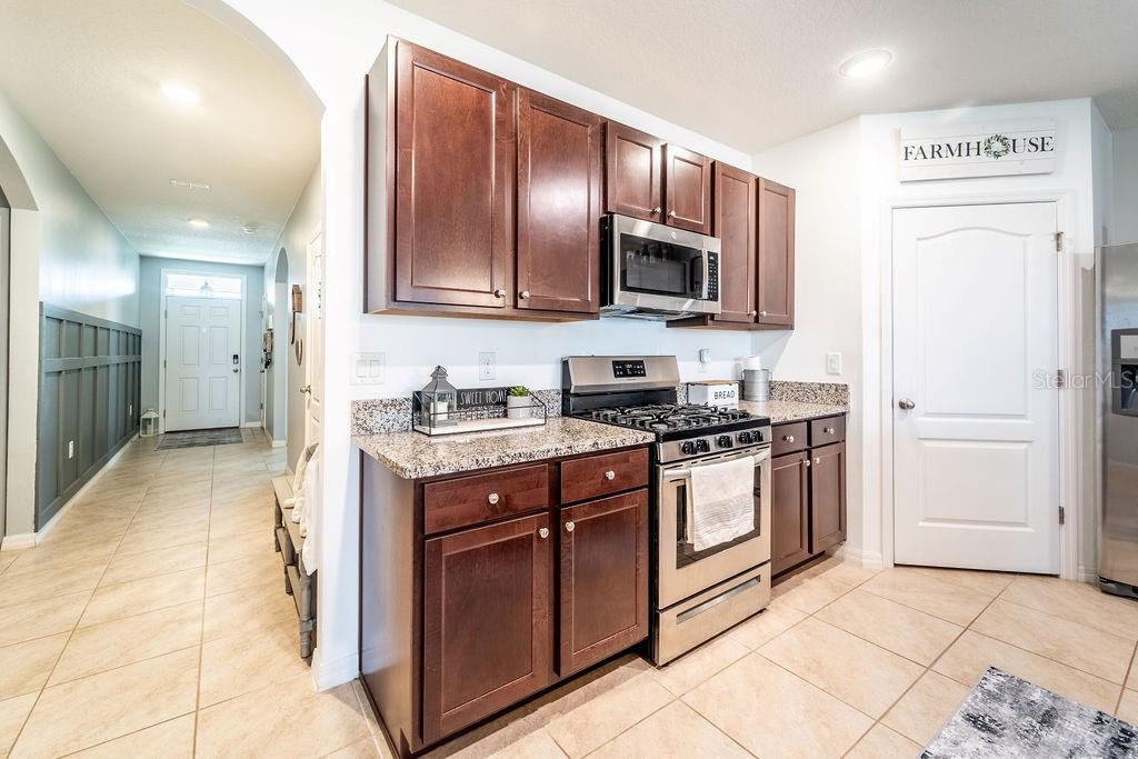 Image 7 of 65 For 343 Lazio Circle