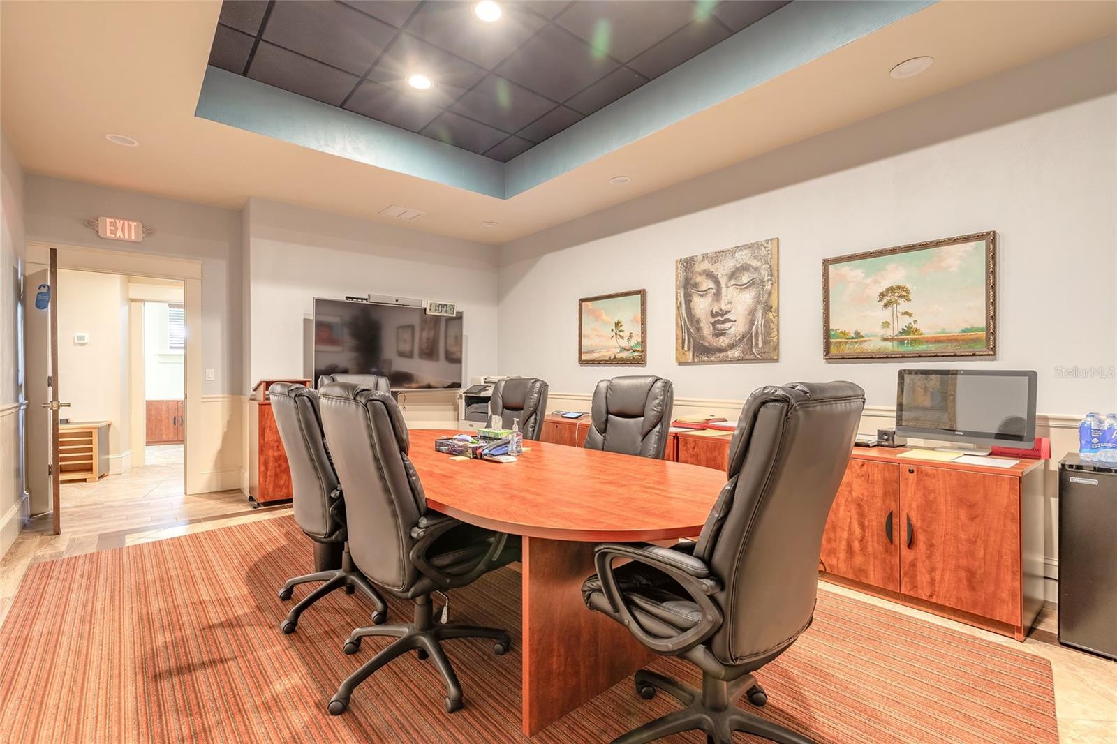 Listing photo id 22 for 1112 Riverside Drive