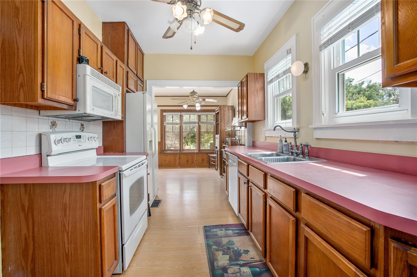 Image 10 of 49 For 257 Huntington Drive