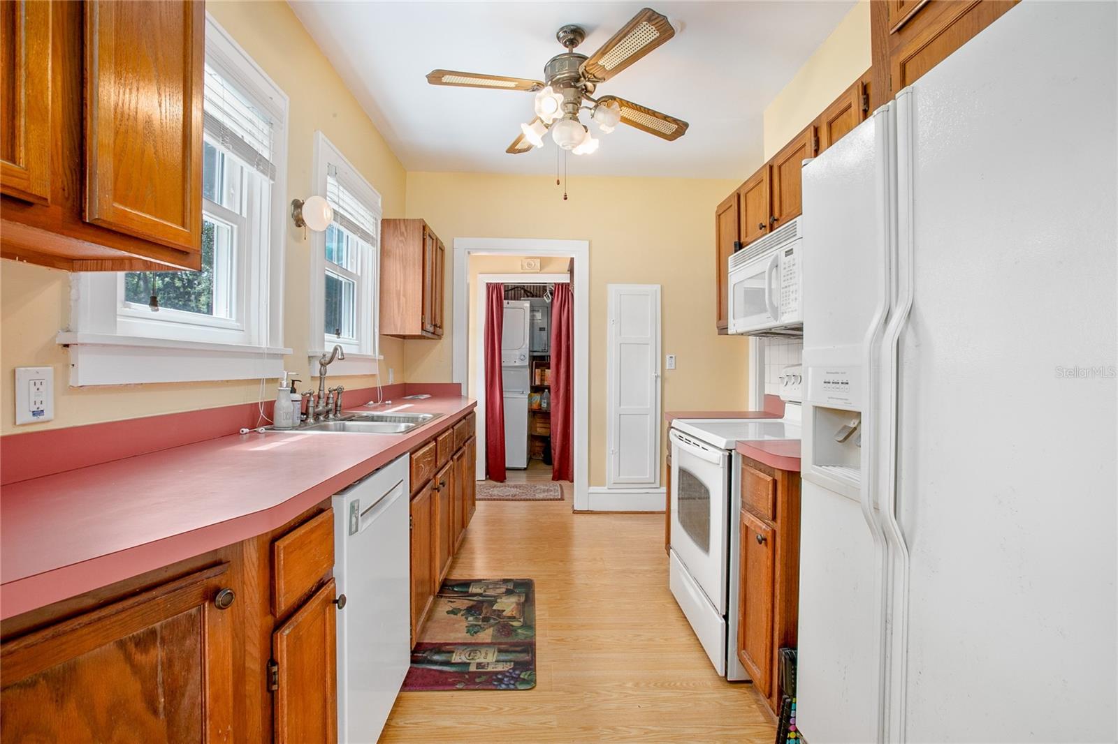 Image 12 of 49 For 257 Huntington Drive