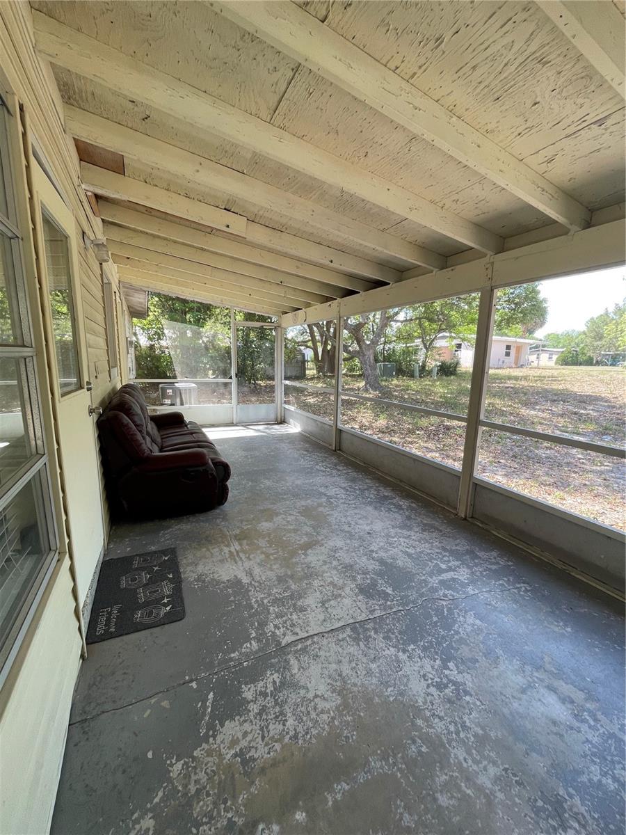 Image 17 of 21 For 2332 Hadley Street