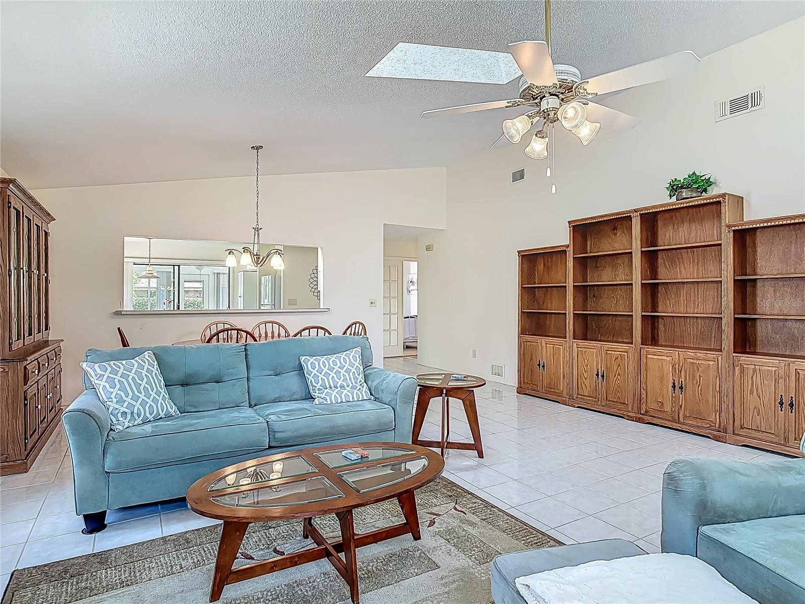 Image 7 of 56 For 907 Silver Leaf Place