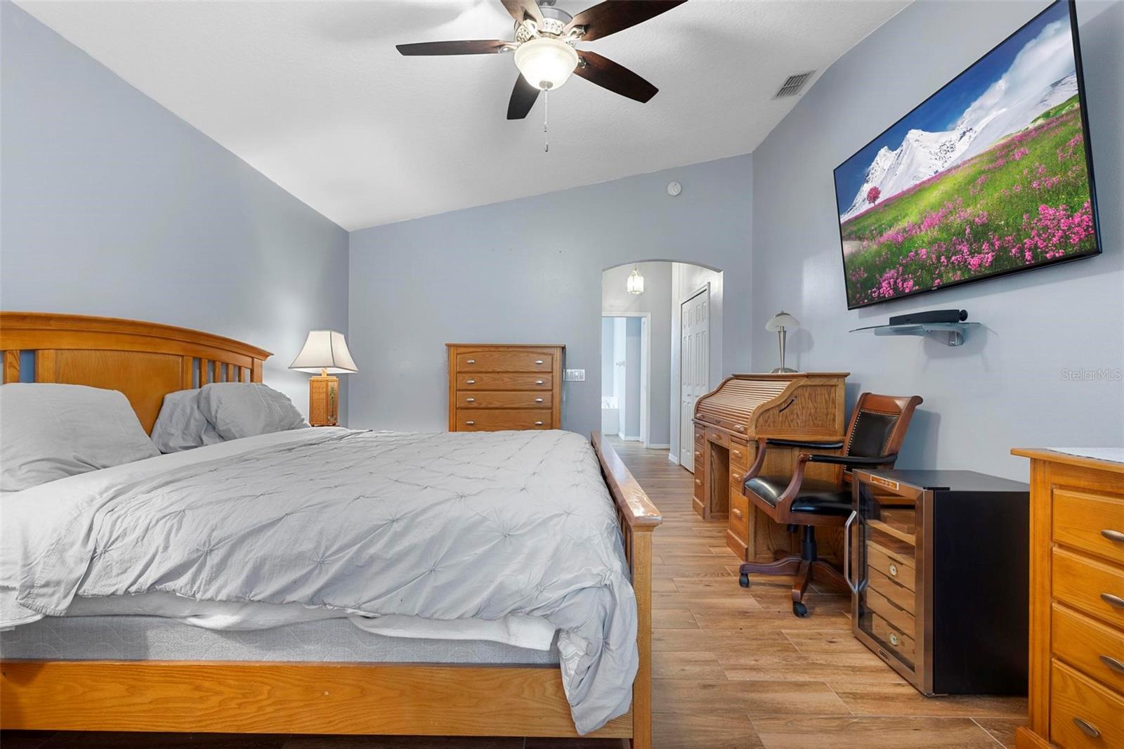 Image 21 of 30 For 133 Brasswood Court