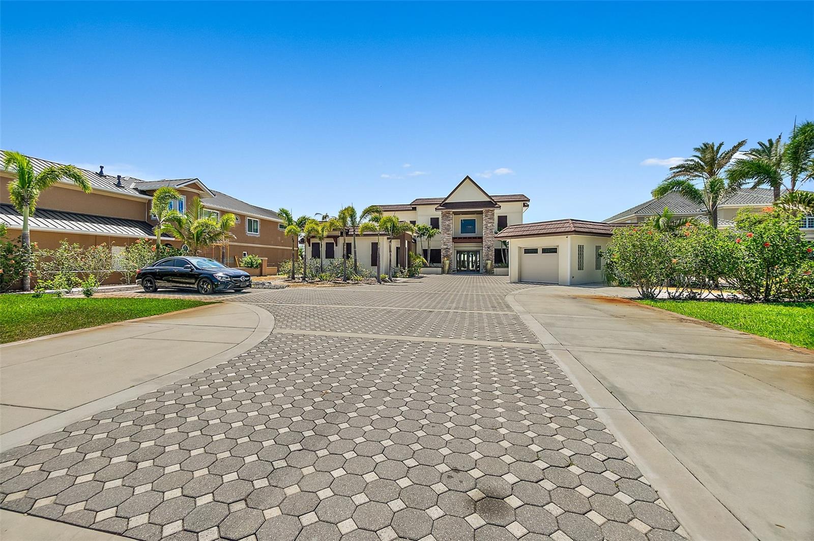 Image 4 of 80 For 2636 Peninsula Drive